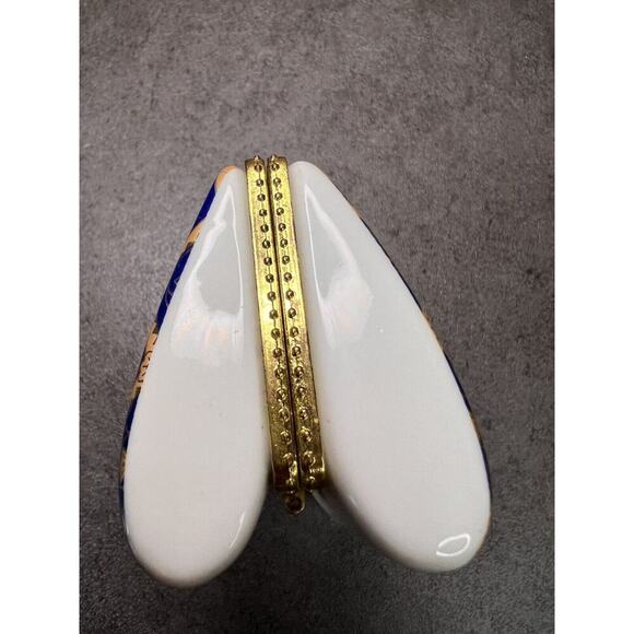 Vintage Decorative Porcelain Trinket Box Purse Design - Picture 5 of 9